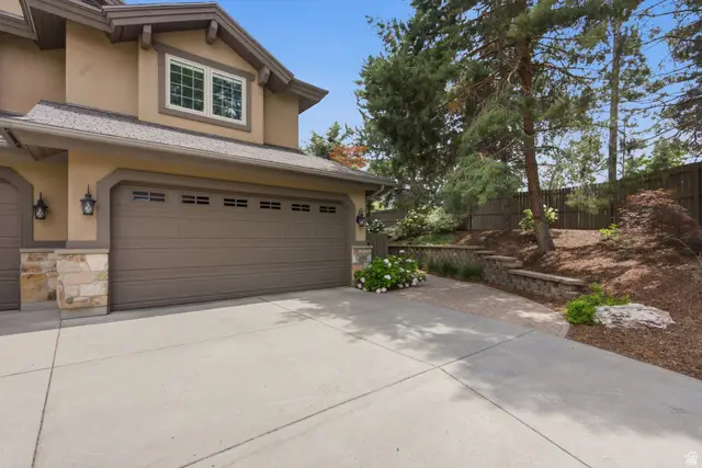 3158 E Old Ridge Cir S, Cottonwood Heights, UT 84121 - #1