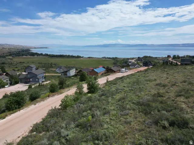 1398 N Broad Hollow Rd #T34, Garden City, UT 84028 - #1