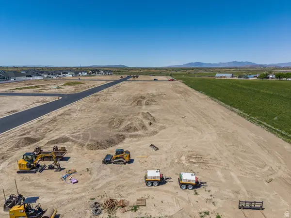 5200 W 3150 S #224, Hooper, UT 84315