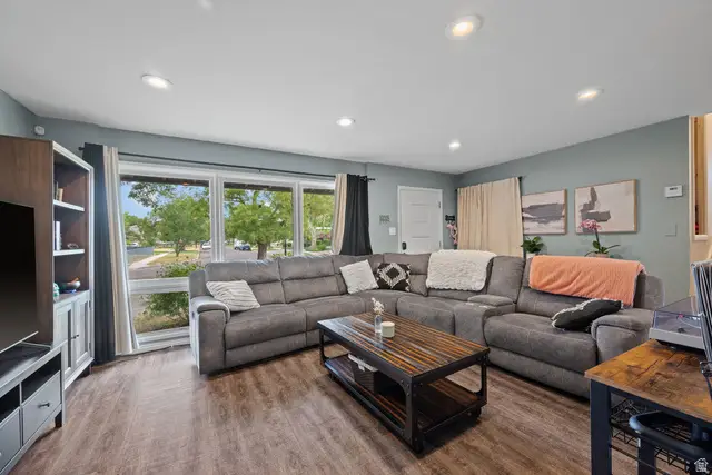 1078 N Valentine St, Salt Lake City, UT 84116 - #3