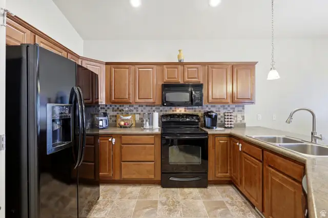 7598 S 4770 W, West Jordan, UT 84084 - #2