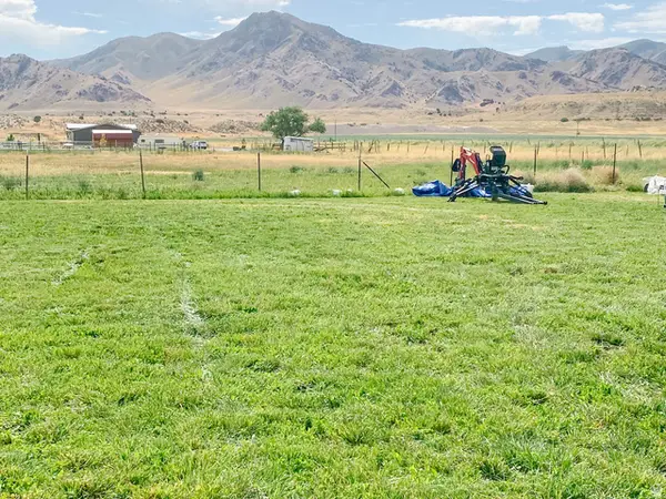 300 S 300 E, Leamington, UT 84638