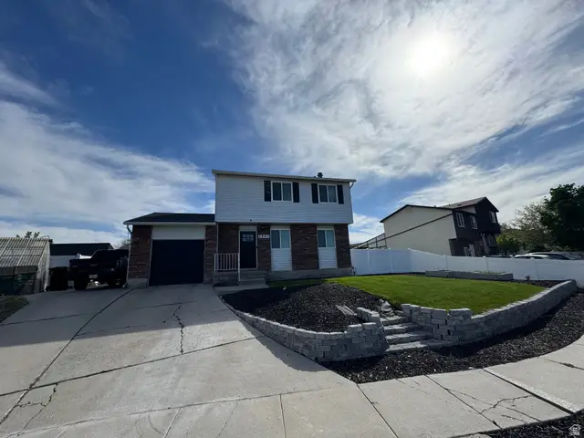 3847 W Burgess Rd, Taylorsville, UT 84129 - #2