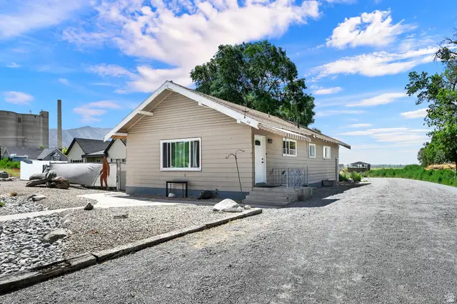 716 E Factory St N, Garland, UT 84312 - #2