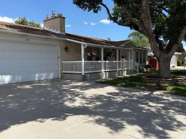 2492 W Tierra Rose Dr S, Taylorsville, UT 84129 - #2