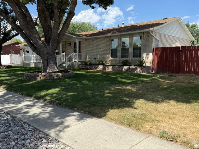 2492 W Tierra Rose Dr S, Taylorsville, UT 84129 - #3