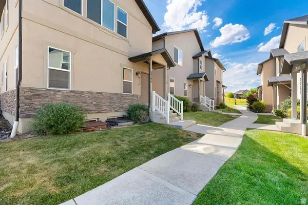3765 E Cunninghill Dr, Eagle Mountain, UT 84005