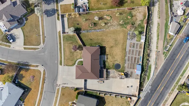 9497 S Lady Dove Ln, South Jordan, UT 84095 - #3