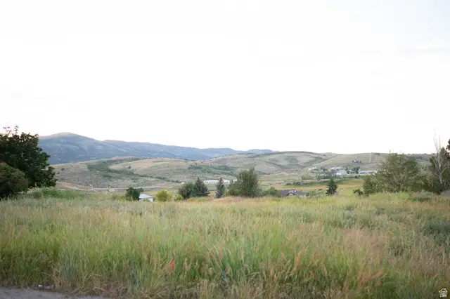 395 W Buttercup Ln #1, Garden City, UT 84028 - #2