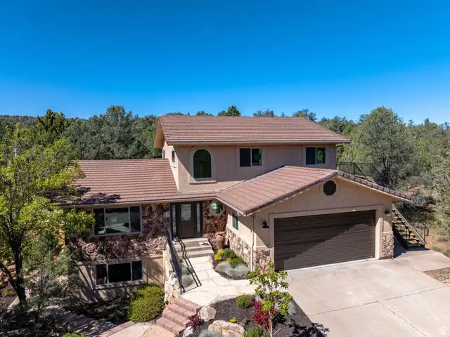 1402 W Winter Quarters Trl, Dammeron Valley, UT 84783 - #2