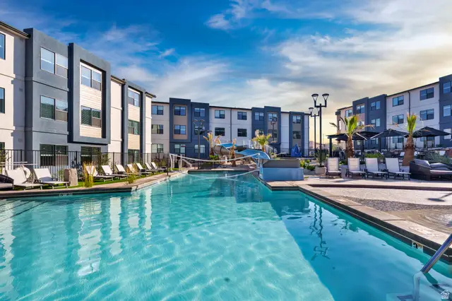 221 N Cliff Side Dr #301, Hurricane, UT 84737 - #3