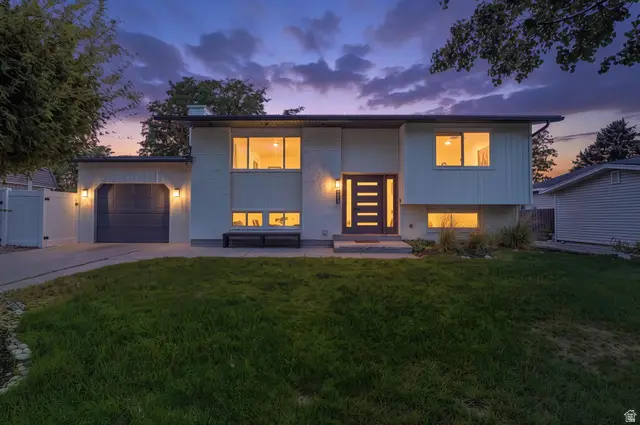 8054 S Boysenberry Dr, Sandy, UT 84093 - #2