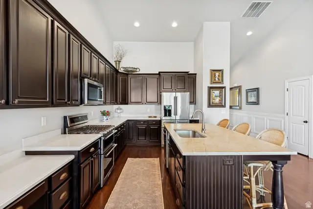 1003 N Bexley Dr W, North Salt Lake, UT 84054 - #3