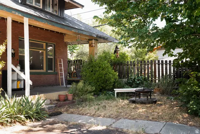 1216 S Lyman Ct, Salt Lake City, UT 84105 - #2