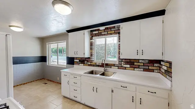 831 E Canyon Rd, Spanish Fork, UT 84660 - #2