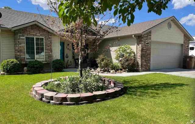 367 Chesapeake Ave, Chubbuck, ID 83202 - #1