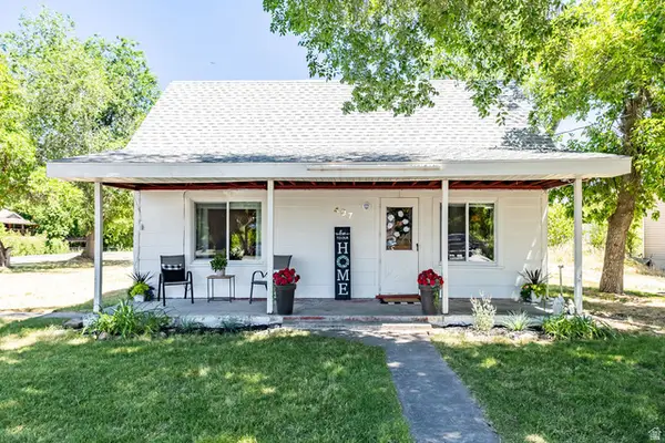 407 S 100 E, Hyrum, UT 84319