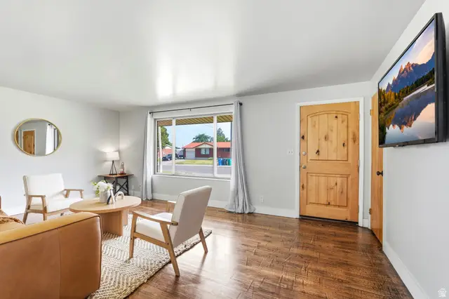 762 Anderson Ave, Hyrum, UT 84319 - #2