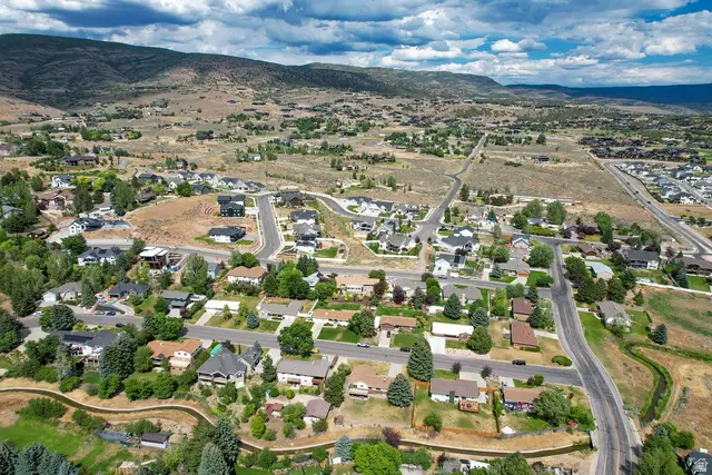 991 N Valley Dr E, Heber City, UT 84032 - #3