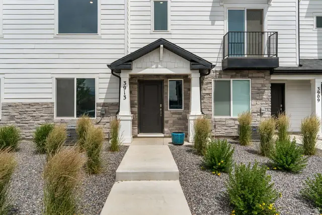 3913 N Eagle Pointe Ln, Eagle Mountain, UT 84005 - #1