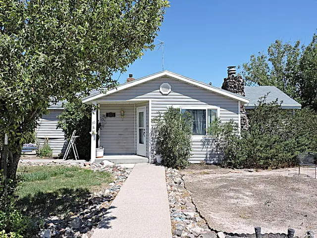 355 S Center St, Delta, UT 84624 - #1