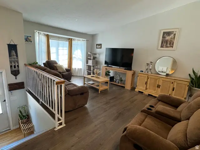 1542 W Crystal Ridge Dr S, West Jordan, UT 84084 - #3
