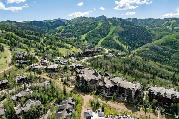 8880 Empire Club Dr #315, Park City, UT 84060