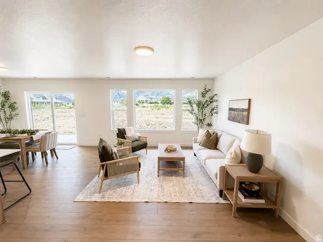 1068 N Summit View Dr W, Harrisville, UT 84404 - #3