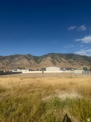 7182 N Lake Vista Dr, Lake Point, UT 84074