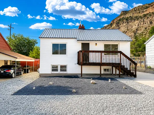 531 Edgehill Dr Dr, East Carbon, UT 84520 - #1