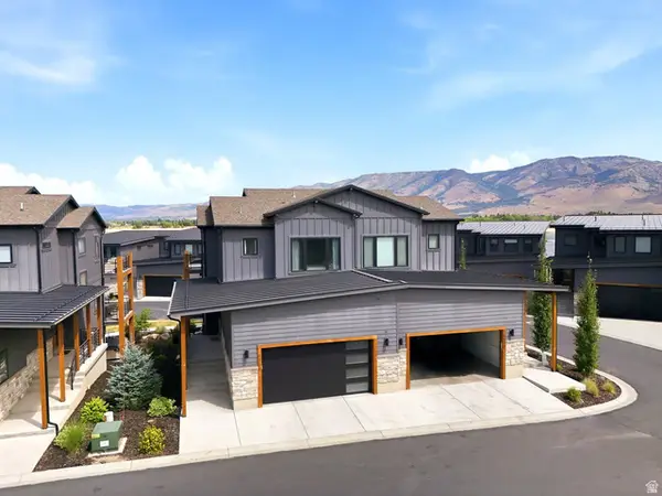 6366 E Edgewater Ln, Huntsville, UT 84317