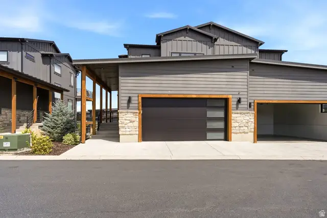 6366 E Edgewater Ln, Huntsville, UT 84317 - #3
