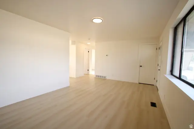 5007 S 2675 W, Roy, UT 84067 - #3