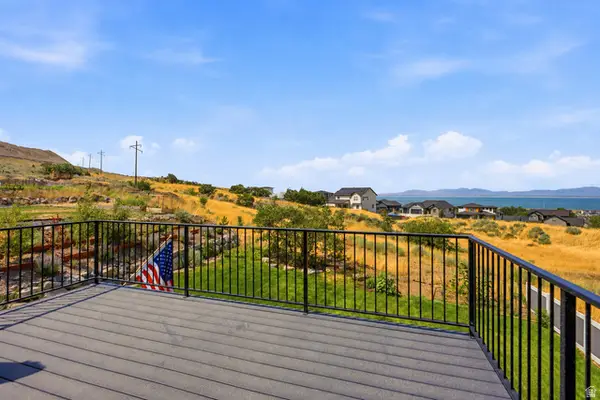 332 E Saddleback Rd, Willard, UT 84340