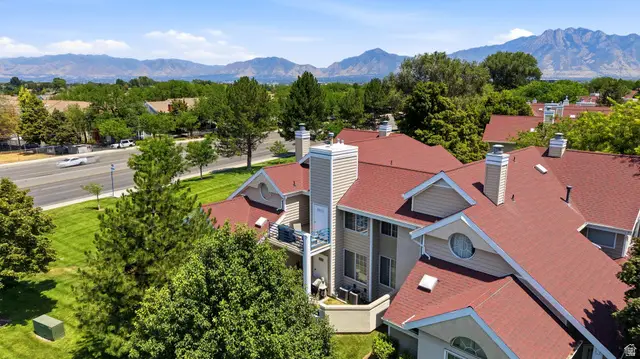 5426 S Lighthouse Rd, Taylorsville, UT 84123 - #3