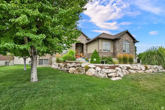 1234 S Shotley Bridge Dr W, Syracuse, UT 84075 - #2