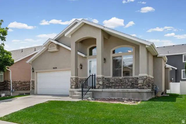 8688 Diamond Dove Dr, West Jordan, UT 84088 - #3