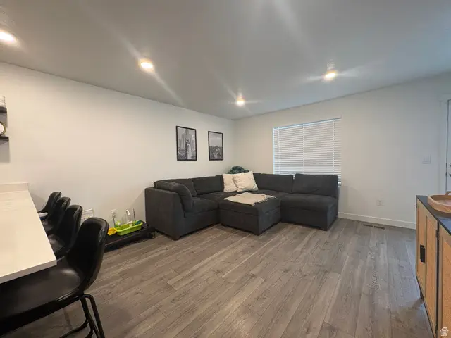 1052 E Scuttlebutt Ln, Saratoga Springs, UT 84045 - #3
