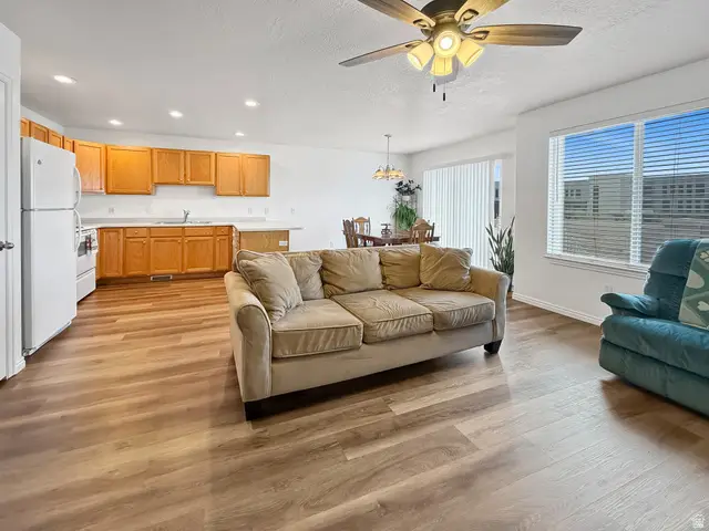 1202 S 1410 E, Provo, UT 84606 - #3