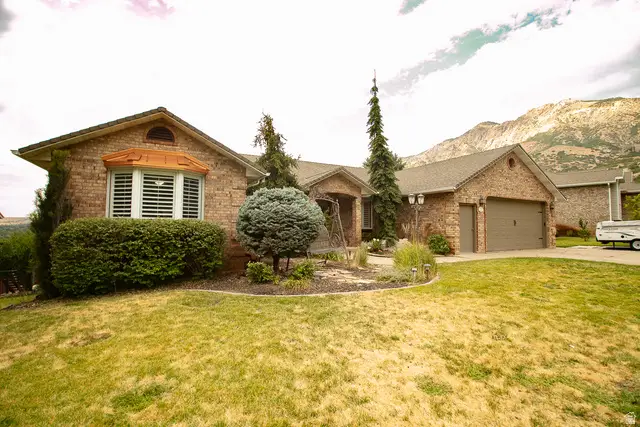 1532 E 2525 N, North Ogden, UT 84414 - #1