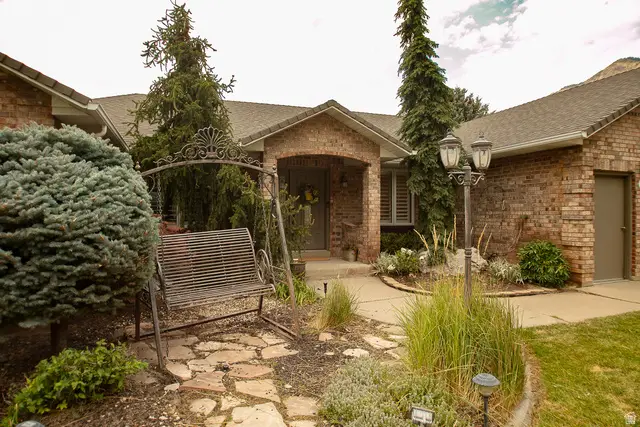 1532 E 2525 N, North Ogden, UT 84414 - #2