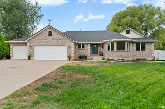 1740 W 200 N, Kaysville, UT 84037 - #1