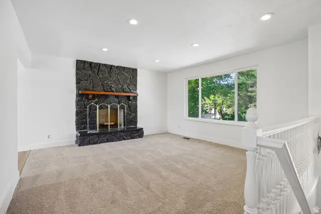 6383 S Lauritzen Dr, Taylorsville, UT 84129 - #3