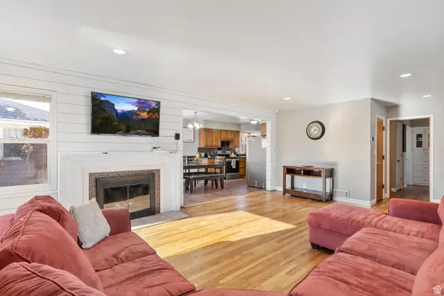 5185 S 2100 W, Roy, UT 84067 - #3