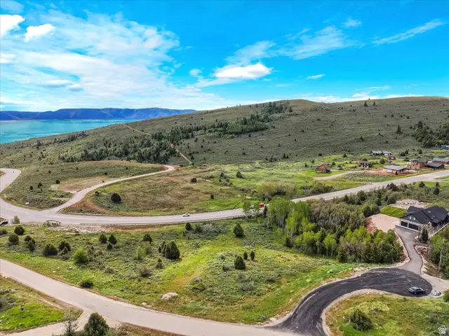 980 S Crossed Arrows Cir #79, Garden City, UT 84028 - #2