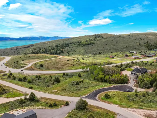 980 S Crossed Arrows Cir #79, Garden City, UT 84028 - #3