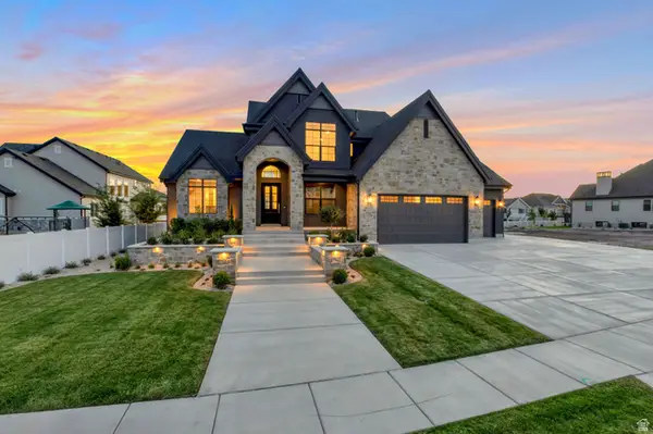 39 N Hayfield Cir, Kaysville, UT 84037