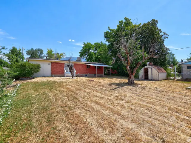 225 N Green Dr, Layton, UT 84041 - #3
