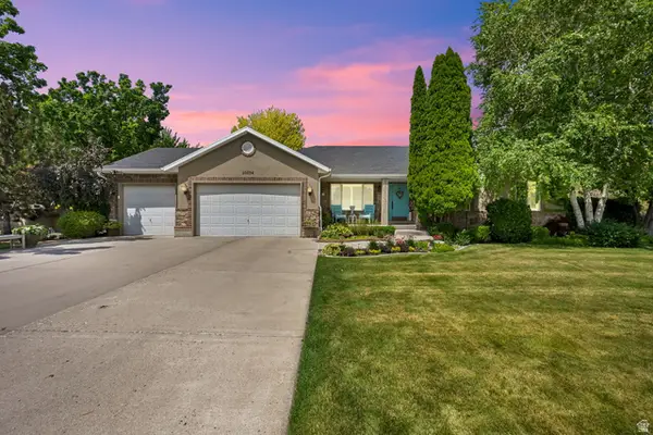 10034 S Jordan Crest Cir, South Jordan, UT 84095