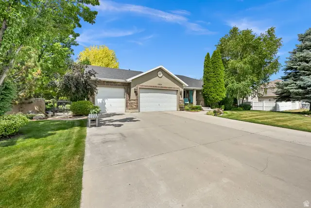 10034 S Jordan Crest Cir, South Jordan, UT 84095 - #3